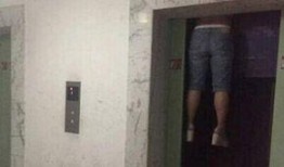 电梯视频网红吃瓜,揭秘娱乐圈幕后真相